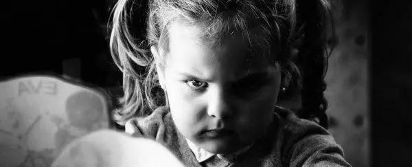 当孩子和你“对着干”的时候，家长的第一个动作很重要