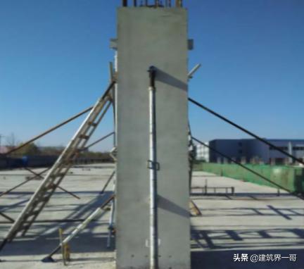 制砂机吊装现场