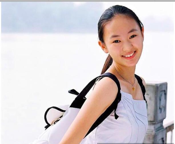 童瑶年轻时候的照片(童瑶年轻时的照片大全)-天晟网