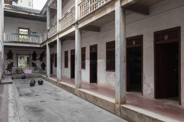 广东梅州围龙屋 与福建土楼齐名 曾是当地富豪的住宅 太阳信息网