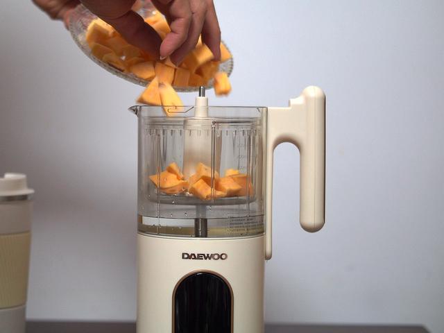 大宇蒸煮辅食机对新手宝妈也太友好了，省时省力