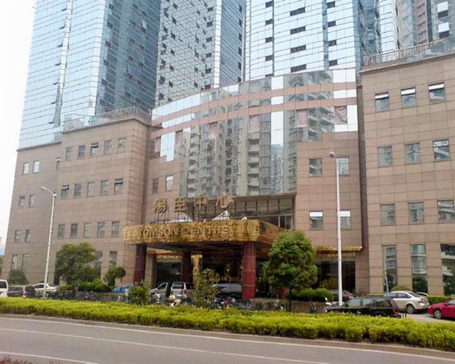 汤君年：卖窗帘起家，投资6亿建房800套，如今每套价值过亿