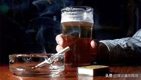 男女过了45岁，尽量做到4不4要，远离疾病，开启健康长寿模式