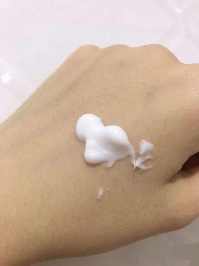 身体乳挤压不出来