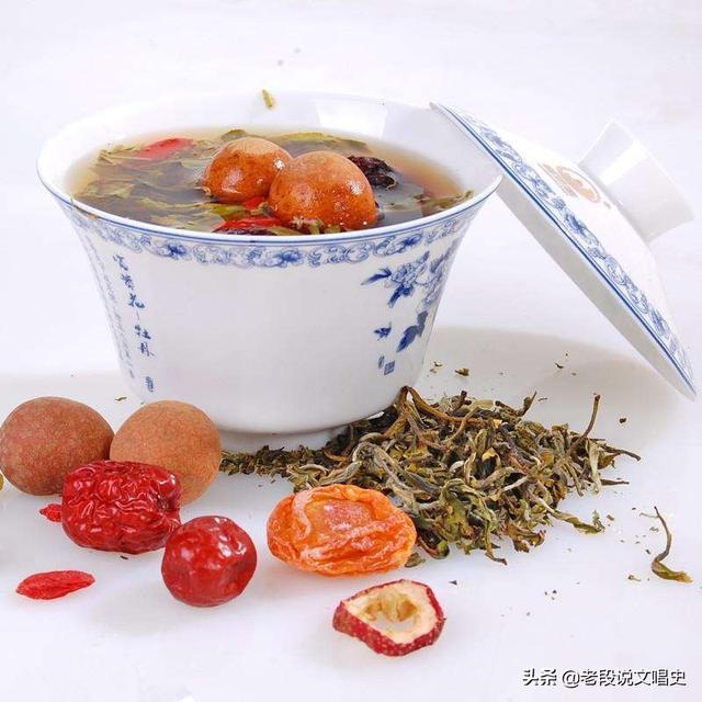 三炮台里面的茶叶是什么茶（三炮台里面的茶叶是什么茶叶）