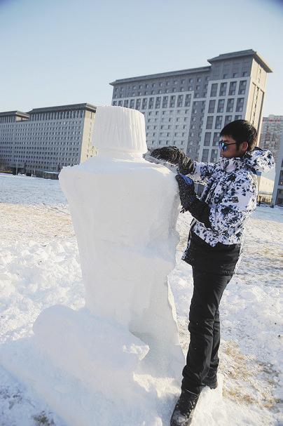 哈尔滨工程大学雪雕展