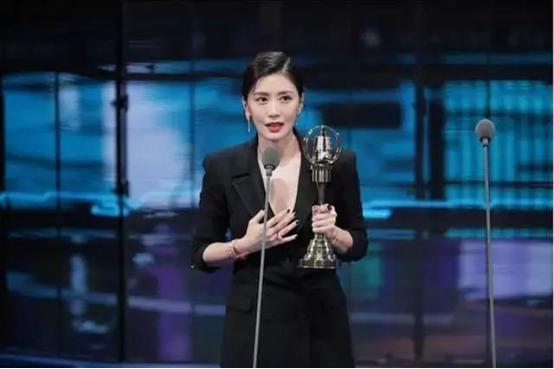 贾静雯是哪年出生的(贾静雯是哪一年出生的)