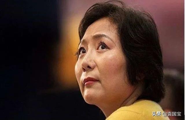 从“女记者”到“地产一姐”，龙湖吴亚军的“三不”人生