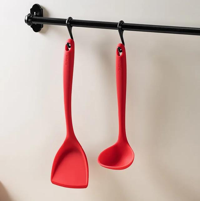 洗碗机的工作原理是什么（新买的洗碗机居然洗不了碗）