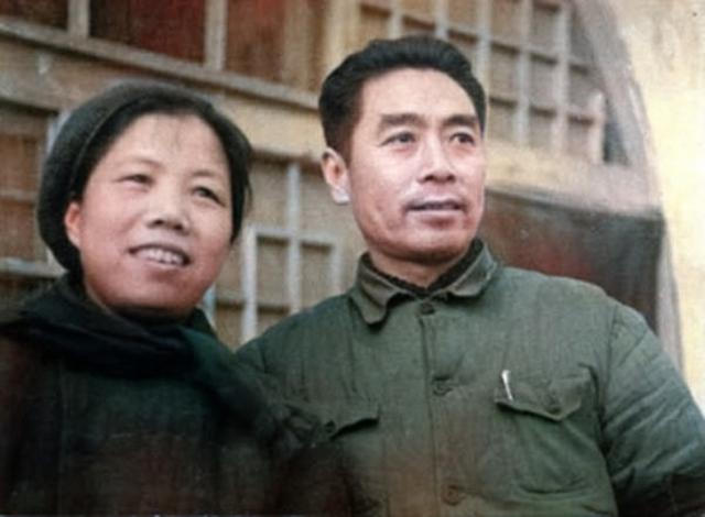 1961年，周保章给周总理夫妇拜年，看到团年饭后，他心里不是滋味