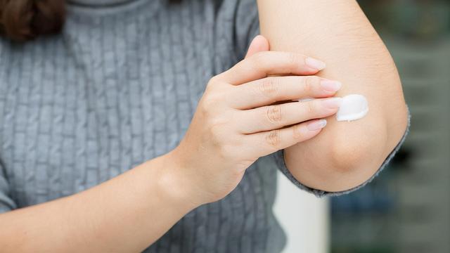 用身体乳的时候怎么按摩