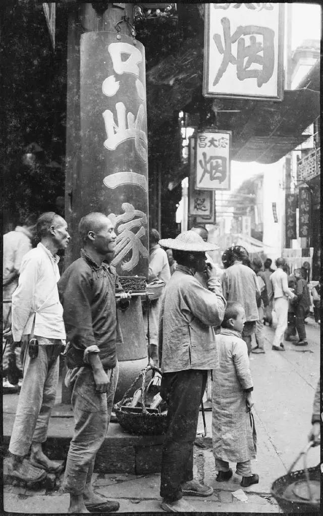 1920年代江南店铺老照片，可以想象当年的繁华