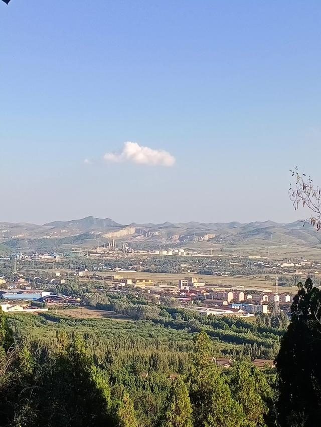 中秋登山摘酸枣