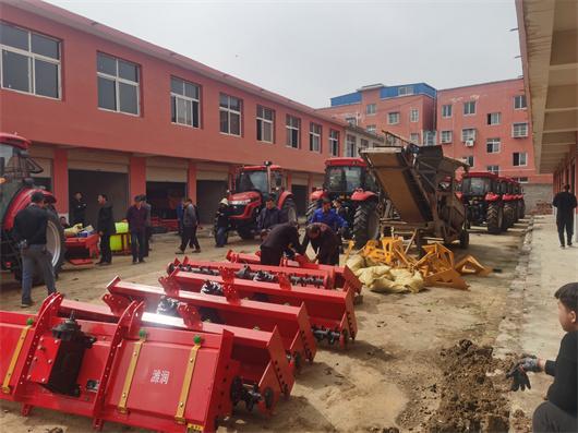南阳轮式洗砂机_南阳滚筒式筛沙机