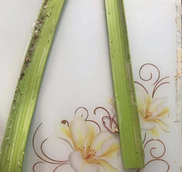 螺旋洗砂机的沥水孔