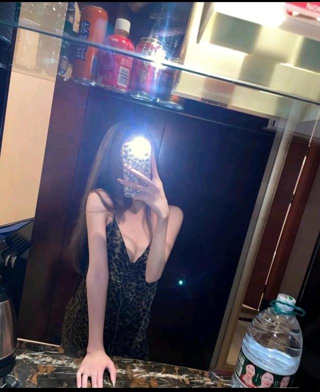 深扒！爆火交友软件陌陌和探探究竟有不同？