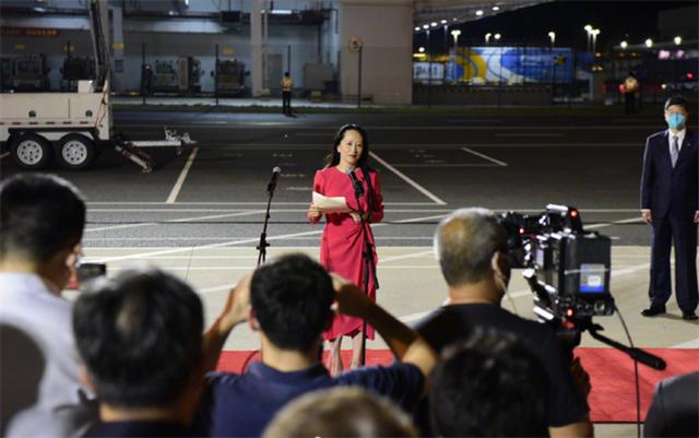 孟晚舟回国后，美国议员恼羞成怒，将目光转向已经脱离华为的荣耀