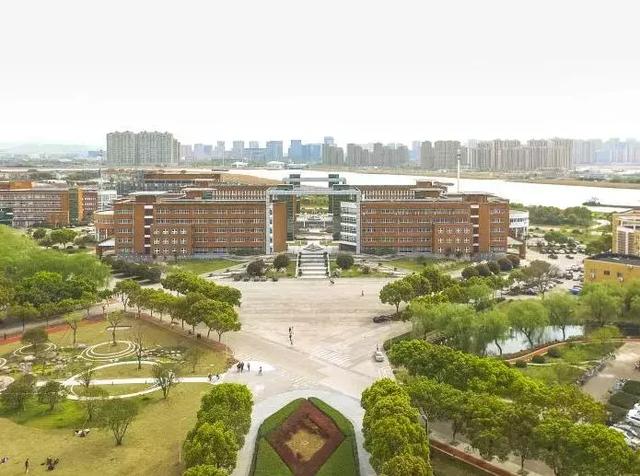 宁波大学图书馆