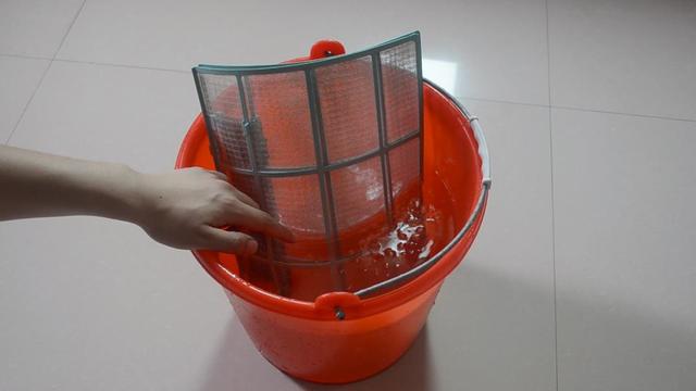 清洗空调的简单方法省钱又省力 空调清洗的方法和技巧