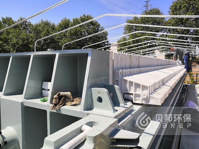 包含千斤顶压紧压滤机价格多少的词条
