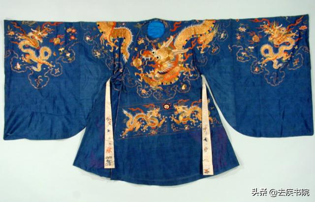 张丰毅《江山纪》中穿的蟒袍还原历史？基本还原，但夹杂现代审美