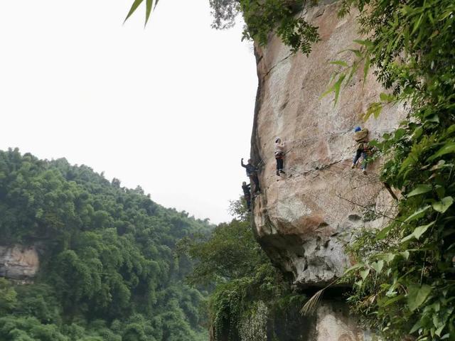 成都拓展培訓戶外