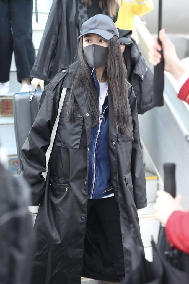 杨幂戴口罩(杨幂戴口罩自拍)-天晟网