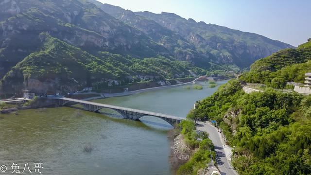 北京的白河北京白河峽谷風光北京白河峽谷全景圖