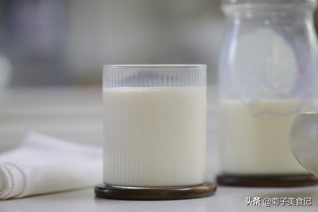 什么时候是喝牛奶的最佳时间？真相告诉你，不用担心浪费蛋白质