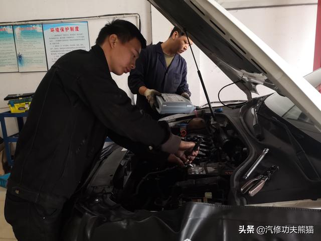 帕萨特1.8t烧机油怎么处理好(14款帕萨特1.8t烧机油解决方案)
