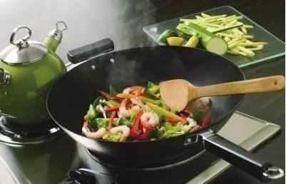 隔夜肉、隔夜菜、隔夜水和隔夜鸡蛋，哪个不能吃？你吃错了吗？