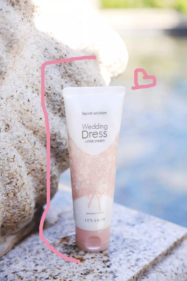 百元美白身体乳