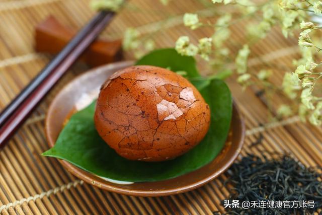 4 种鸡蛋吃不对，致癌还伤肝伤血管，劝你少吃