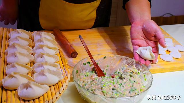 鲅鱼饺子馅的做法 鲅鱼饺子馅的做法（鲅鱼馅饺子馅怎么做） 美食