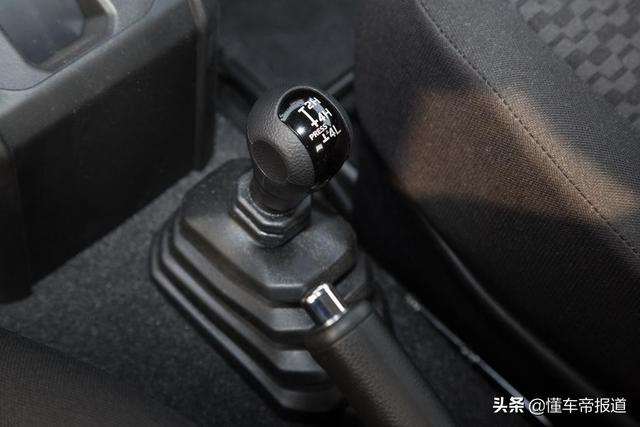 新车 | 1.5升动力+分时四驱，铃木吉姆尼国六版到港，售价32.88万元