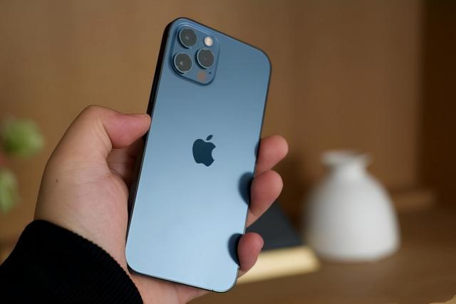 不想说再见，iPhone 12 Pro！256G调低2200退场，还值得吗？