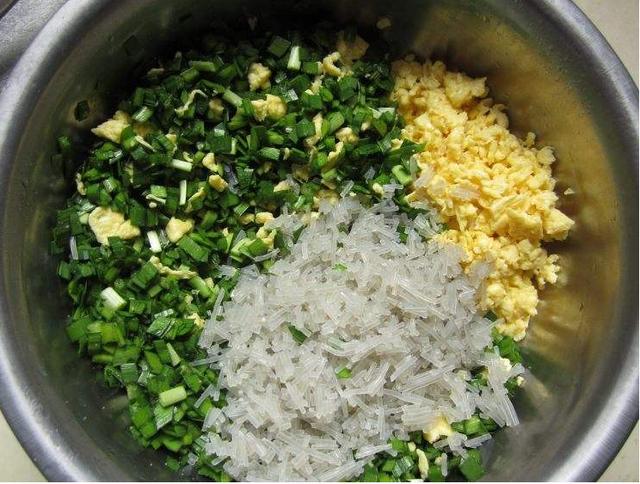 用什么方法做韭菜盒子好吃（做韭菜盒子好吃有窍门）(4)