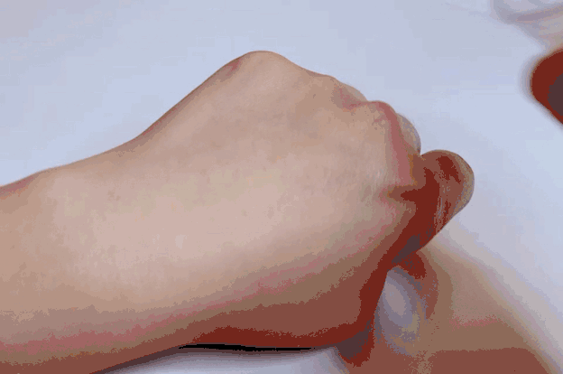 按压式的身体乳打不开