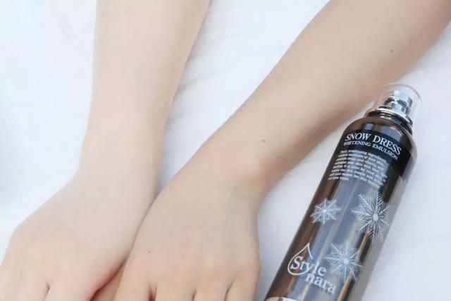 百元美白身体乳