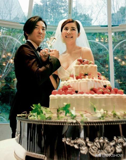 46岁佘诗曼近况曝光（出身穷被未婚夫抛弃）(49)