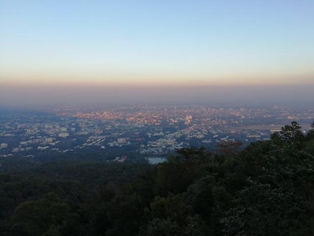 如果你沒去過素貼山，你就沒來過清邁，旅行日記