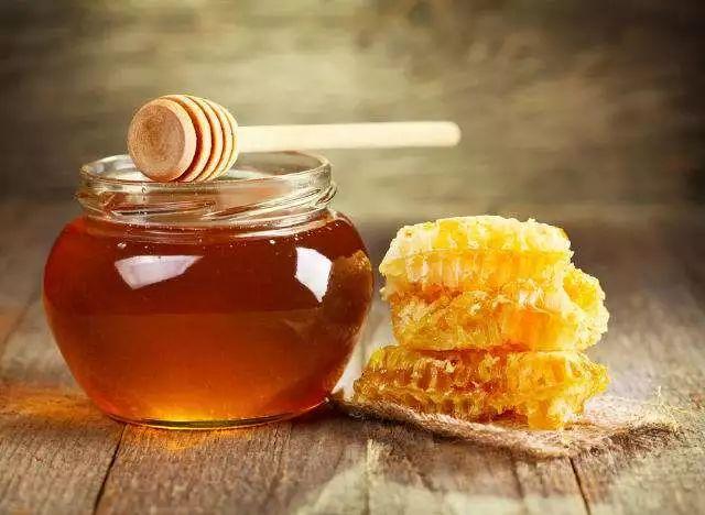 蜂蜜能保存多久（蜂蜜一般能放多长时间）