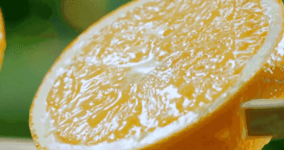 霍霍巴油能当身体乳用吗 霍霍巴油能当身体乳用吗