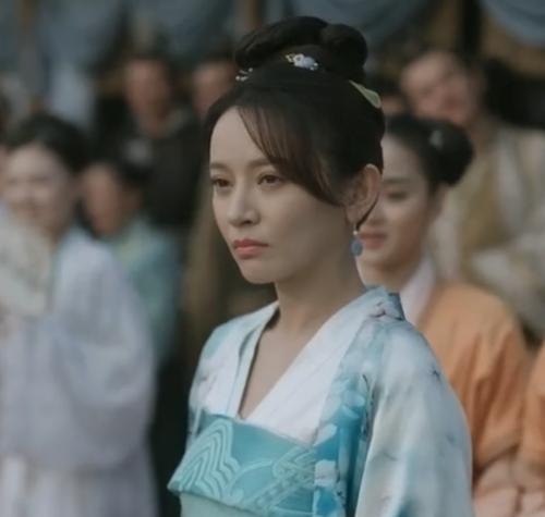 施诗哪年的（施诗哪年生的）