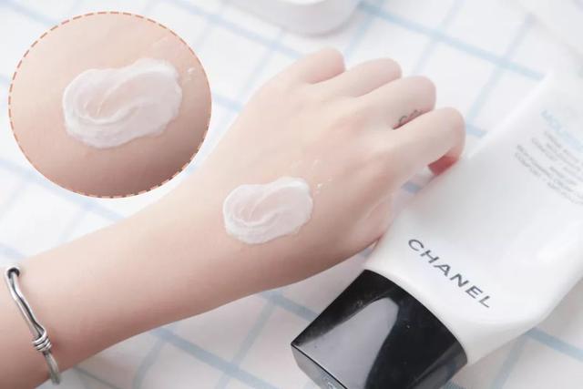 透真身体乳套装测评