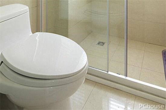马桶疏通剂正确用法(马桶堵了很严重怎样快速疏通)
