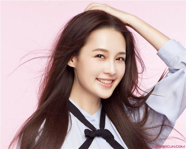 李沁刚出道（李沁刚出道的时候）