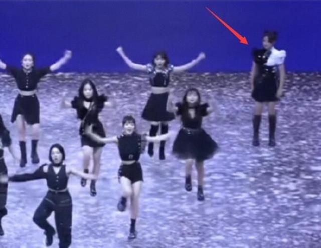 「重大爆料」杨超越跳舞(杨超越跳舞视频合集)