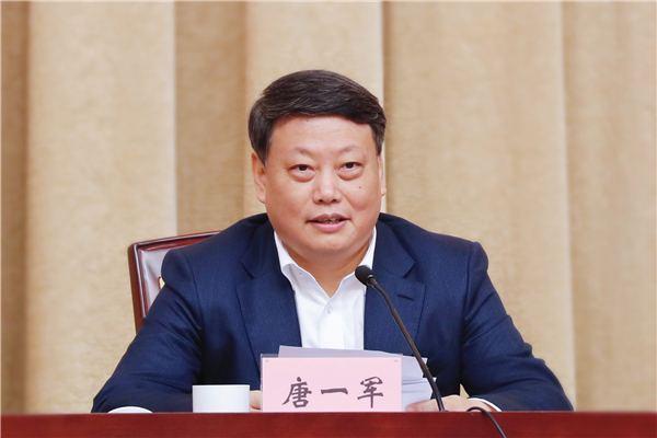 唐一军谁的秘书:辽宁省长唐一军任司法部部长，曾长期在浙江任职