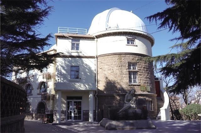 高平子高平子环形山